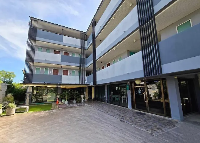 Aiyapach Inn