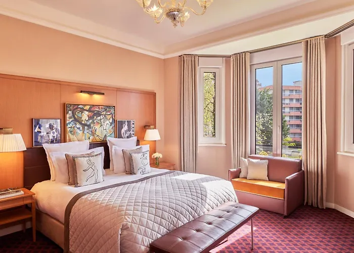 Hôtel Barrière Le Westminster