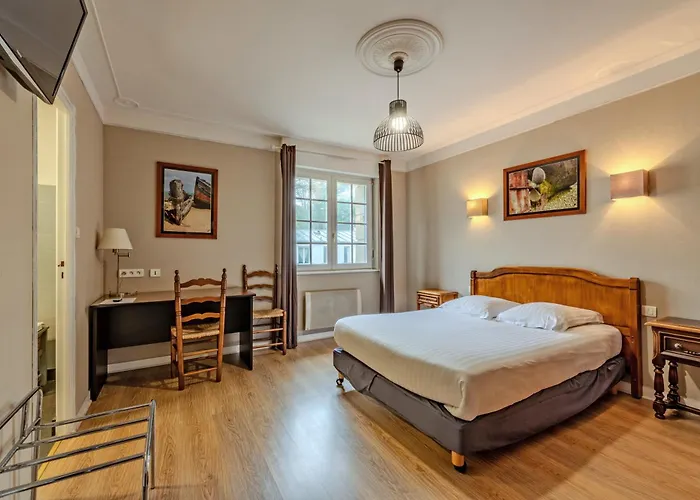 Logis Hotel De La Corniche
