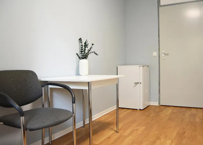 1, 2, Sleep Hostel Nuernberg Messe