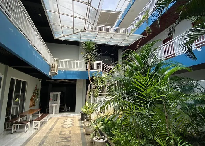 Grand Mahoni Hotel