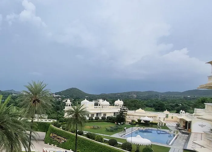 Labh Garh Palace Resort & Spa