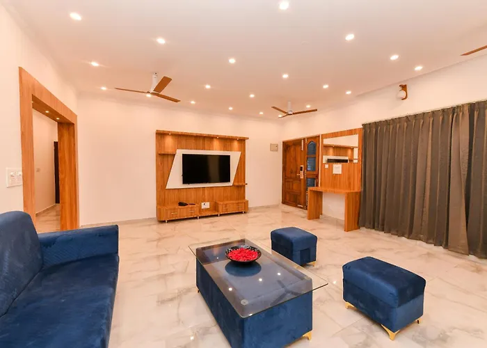 Hotel Shine International