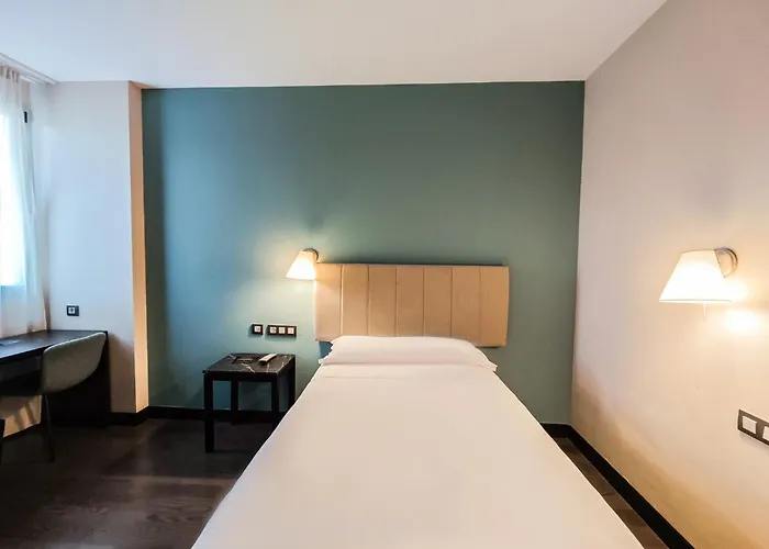 AZZ Pamplona Norte Hotel