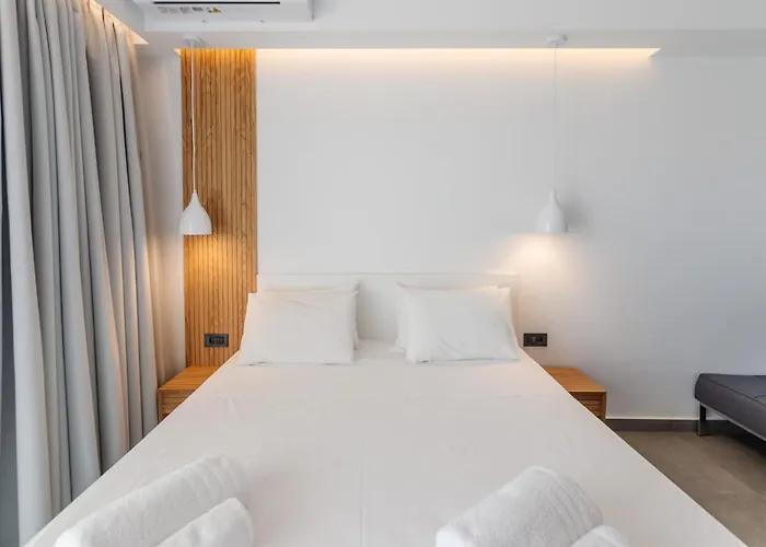 Pontikonisi Hotel & Suites-Adults Only Perama 