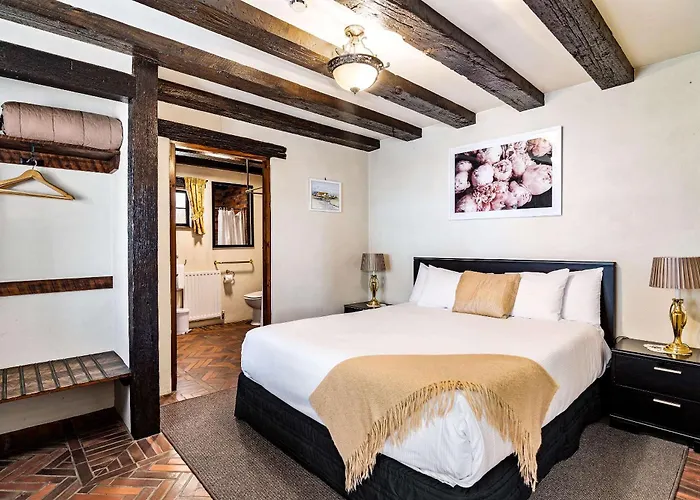 The Honest Lawyer, An Ascend Collection Hotel