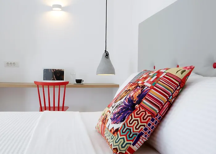 Aperanto Suites