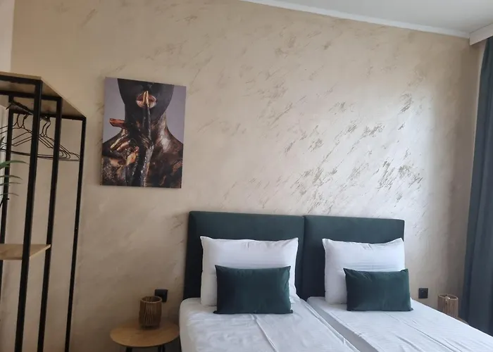Dezudava Family Hotel