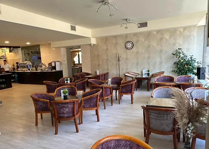 Hotel Cosmos