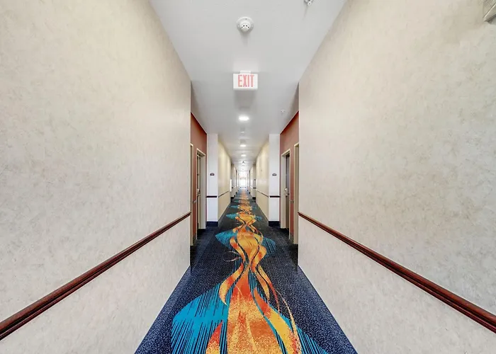 Clarion Inn & Suites Weatherford South