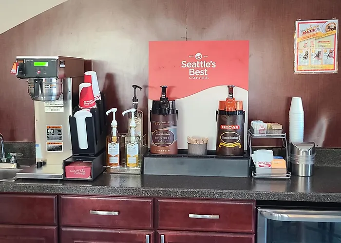 Boarders Inn And Suites By Cobblestone Lamar Missouri