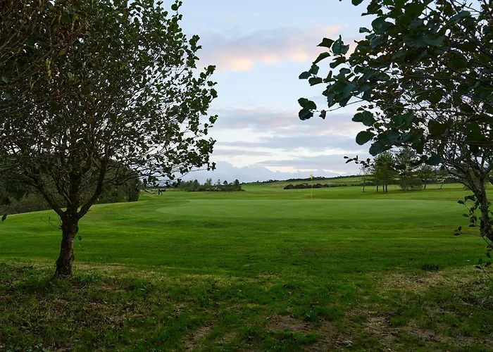 Comis Hotel & Golf Resort