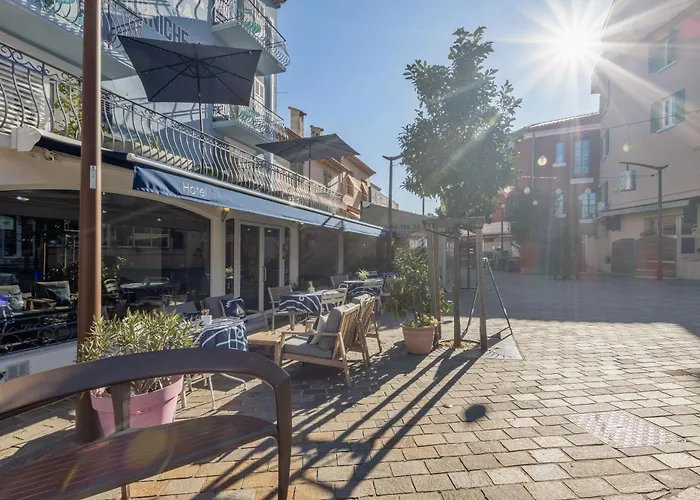 Boutique Hotel De La Corniche D'Or