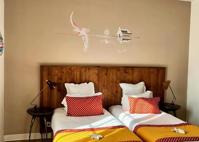 Hotel Saint Louis - Au Coeur Des Remparts