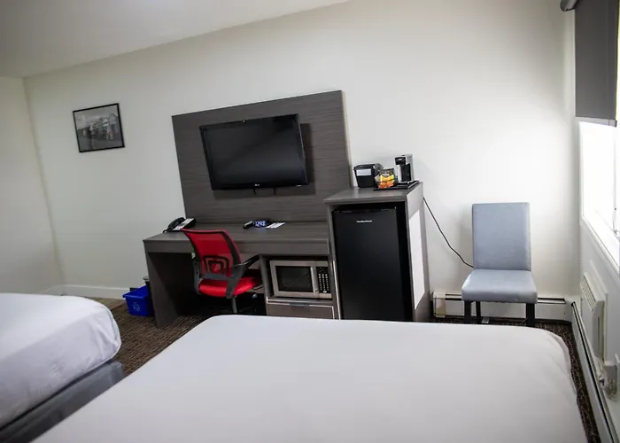 Ramada By Wyndham Dawson Creek