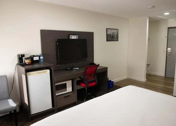 Ramada By Wyndham Dawson Creek
