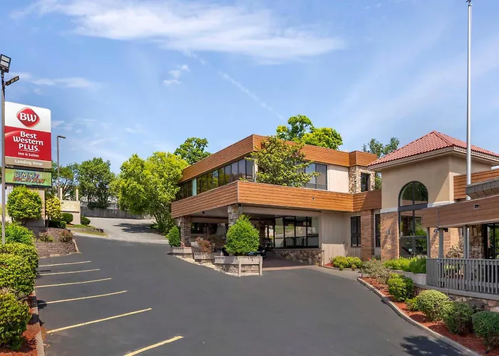 Best Western Plus Landing View Inn & Suites Branson