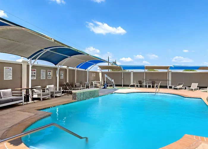 La Quinta Inn Suites By Wyndham Raymondville Harlingen
