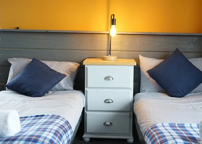 Elemental Surf Lodge