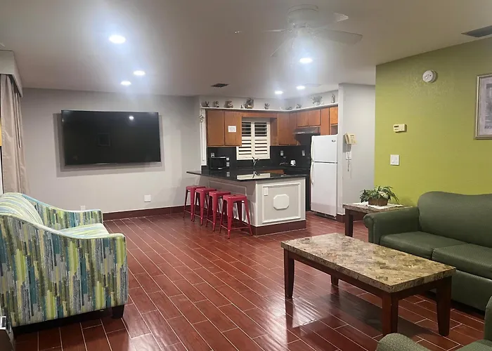 Travelodge By Wyndham Hotel & Cottages St Augustine - Historic