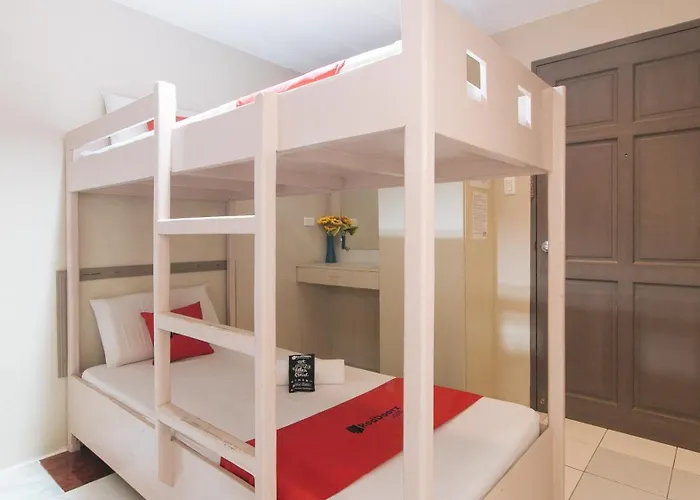 Reddoorz @ Bridgeway Hotel Tuguegarao City
