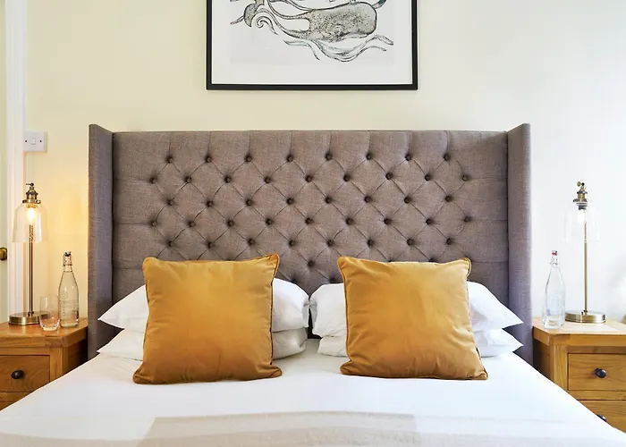Outlaw'S Guest House