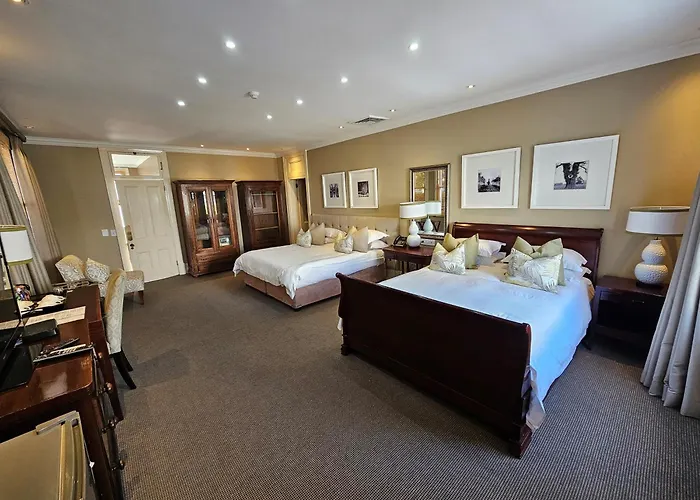 Quarters Hotel