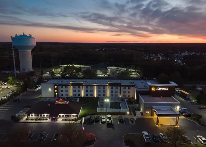 La Quinta By Wyndham Lexington Park - Patuxent