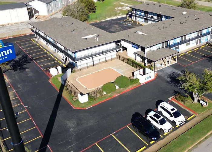 Days Inn By Wyndham Wichita Falls