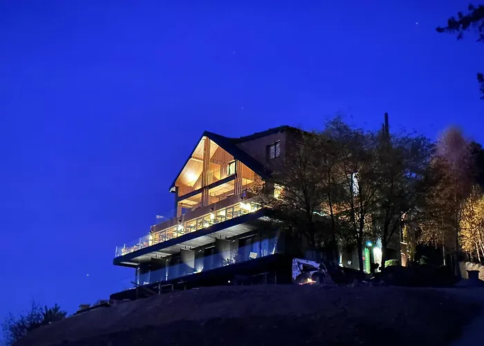 The Pines Bucegi Lodge