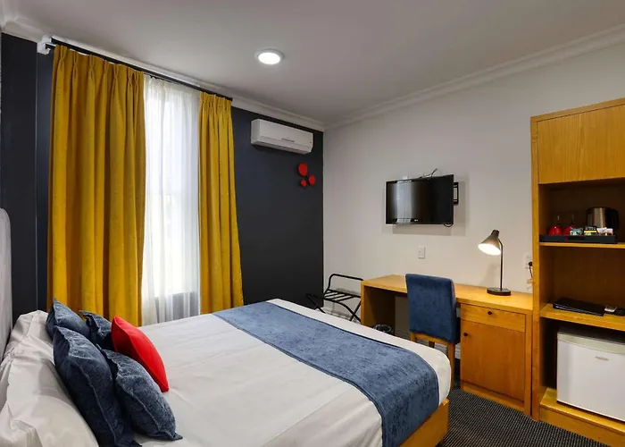 Ramada By Wyndham, Hamilton City Center