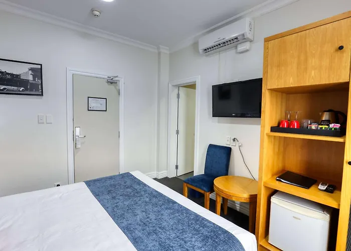 Ramada By Wyndham, Hamilton City Center