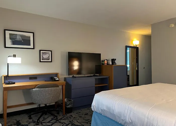 Country Inn & Suites By Radisson, Lsu - Medical Corridor