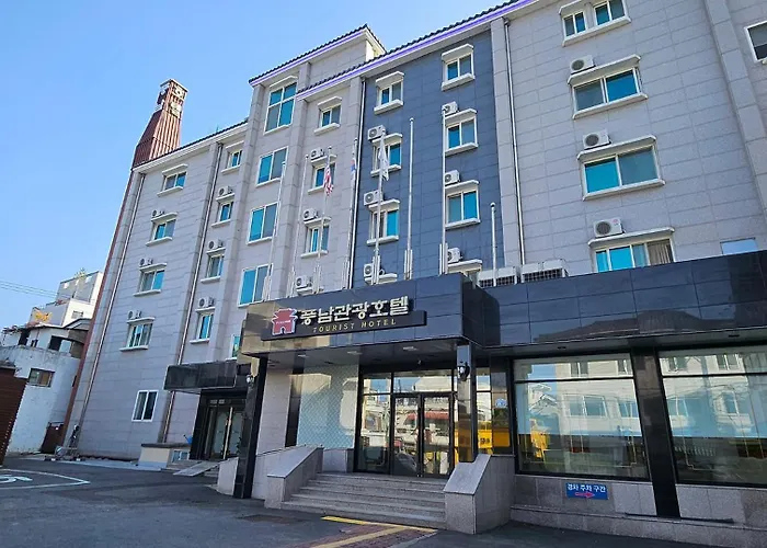 Pungnam Tourist Hotel