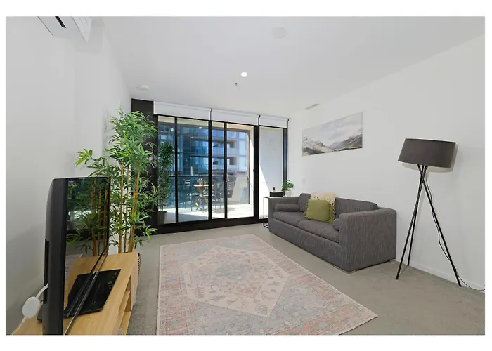 Lakeside Luxe, Free Parking, Ais, Spa, Gym, Sauna And Pool