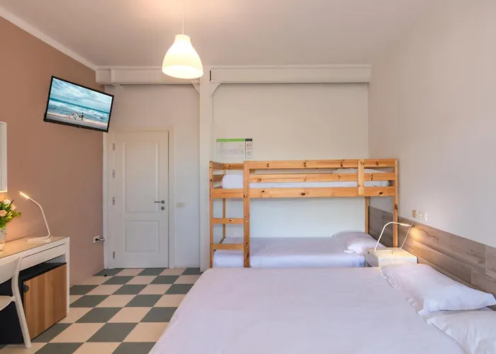 Hotel Happy