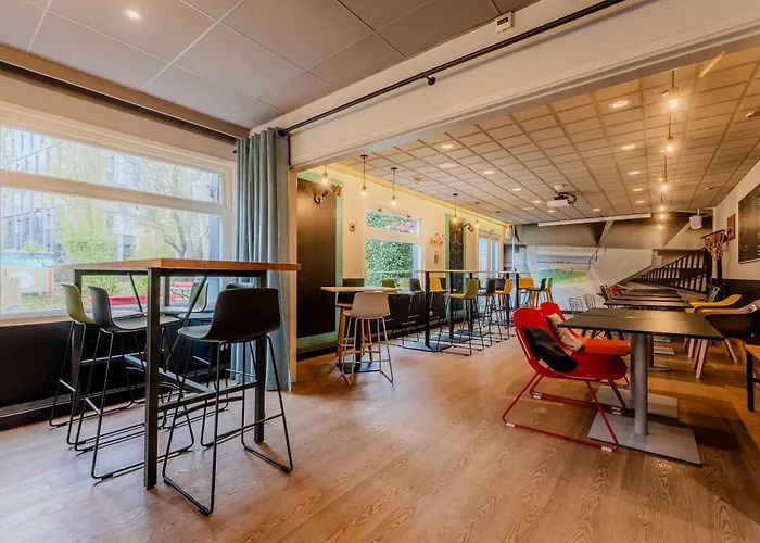 B&B HOTEL Lille Villeneuve d'Ascq Hôtel de Ville