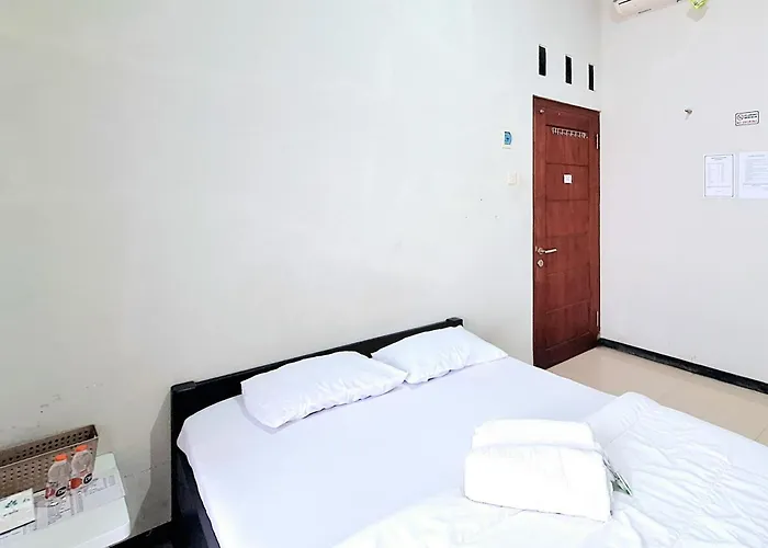 Hkp Homestay Redpartner Blitar