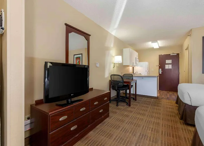 Extended Stay America Suites - Rockford - I-90