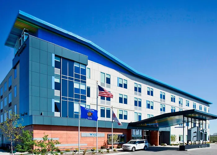 Aloft Green Bay