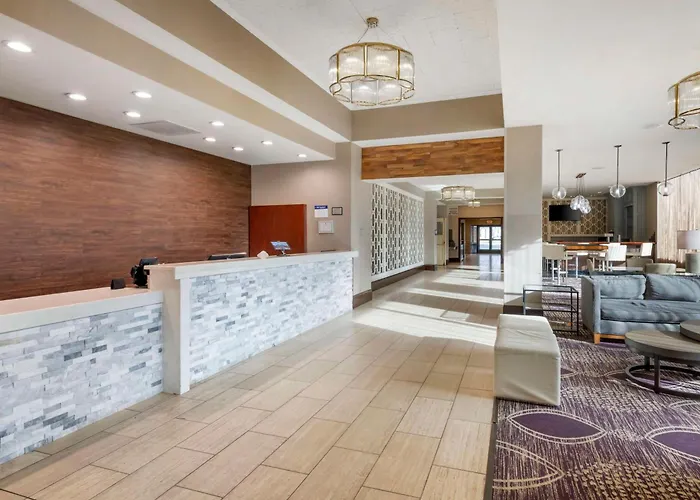 Comfort Inn Brooklyn Center