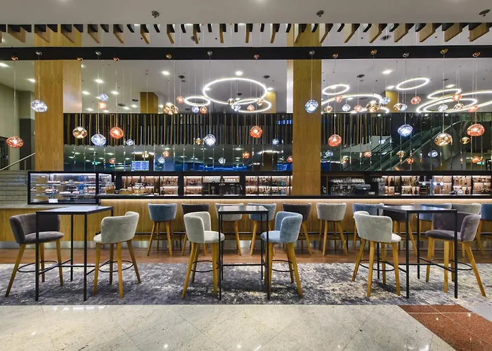 Courtyard By Marriott Warsaw Airport