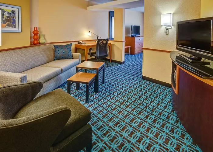 Fairfield Inn And Suites By Marriott Naples