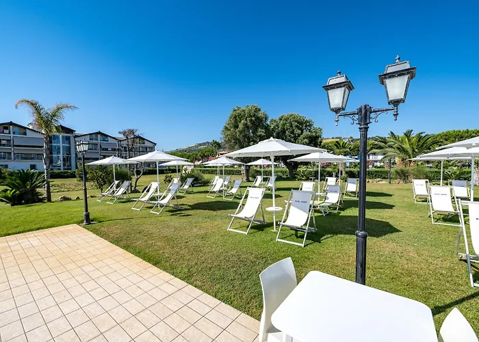 Roses Hotel