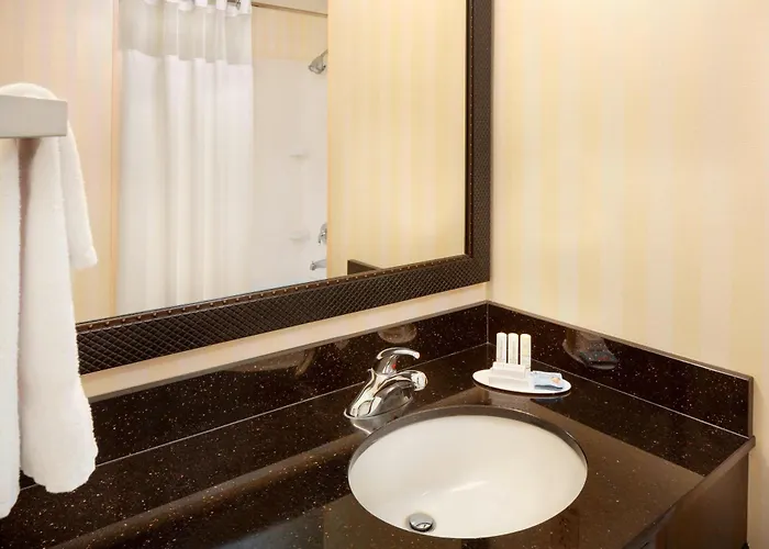 Fairfield Inn & Suites By Marriott Selma Kingsburg