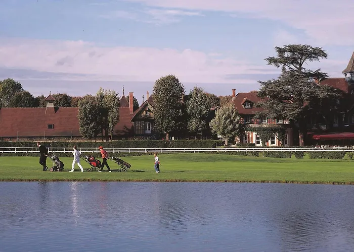 Renaissance Paris Hippodrome De St. Cloud Hotel