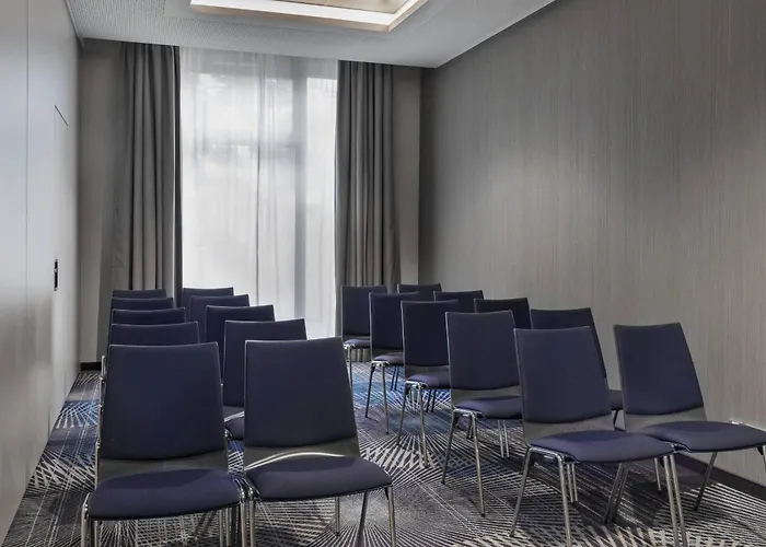 Courtyard By Marriott Hamburg City