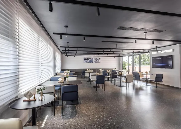 Atour Light Hotel Kunming Dongfeng Plaza Beijing Road