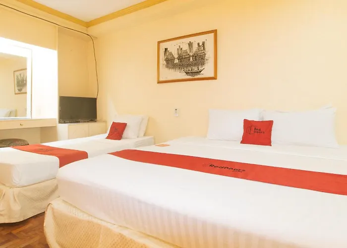 Reddoorz @ Tondaligan Beach Hotel