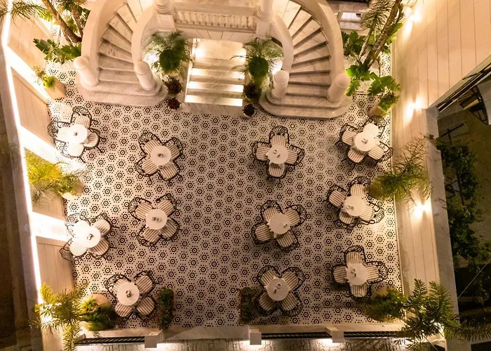 Art Gallery Boutique Hotel